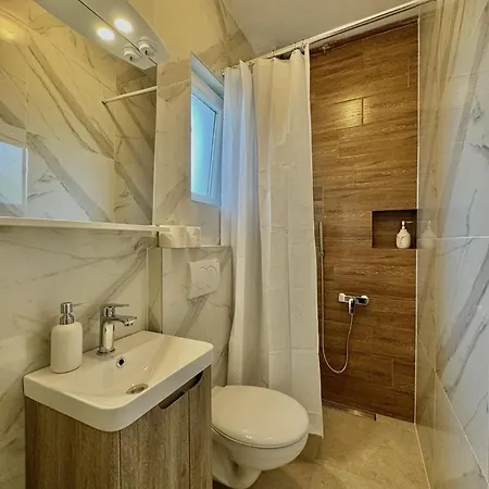 Apartment-studio Almira Nr. 4 *