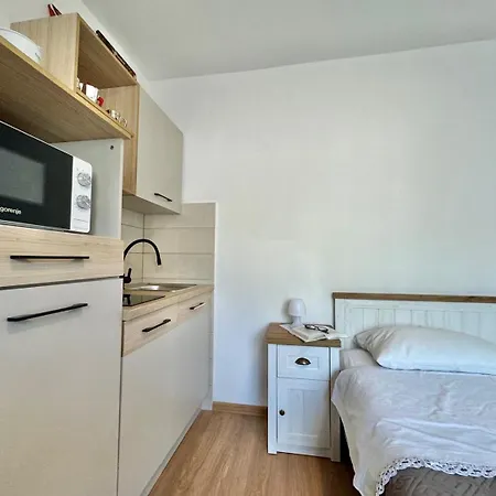 Apartmán Apartment-studio Almira Nr. 4
