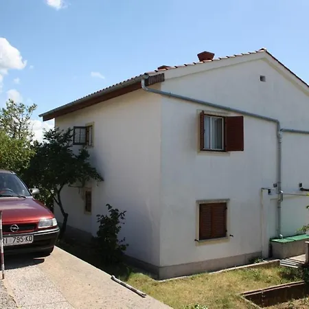 Apartment-studio Almira Nr. 4 * Krk Town