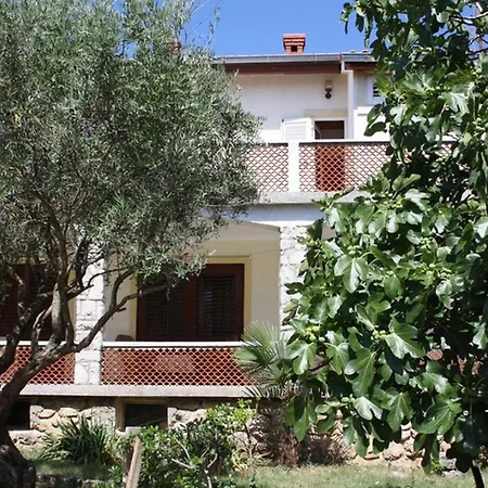 Apartmán Apartment-studio Almira Nr. 4 *